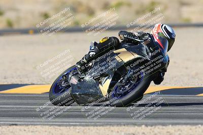 media/Feb-03-2024-SoCal Trackdays (Sat) [[767c60a41c]]/3-Turn 4 (1020am)/